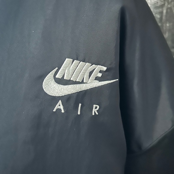Almost new 2022 Nike oversized long coat; perfect condition, nonsmoking - Picture 3 of 8